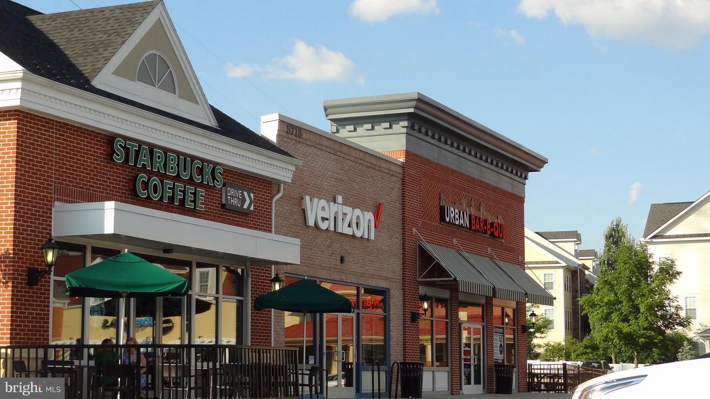 MONTGOMERY RUN - Residential Lease