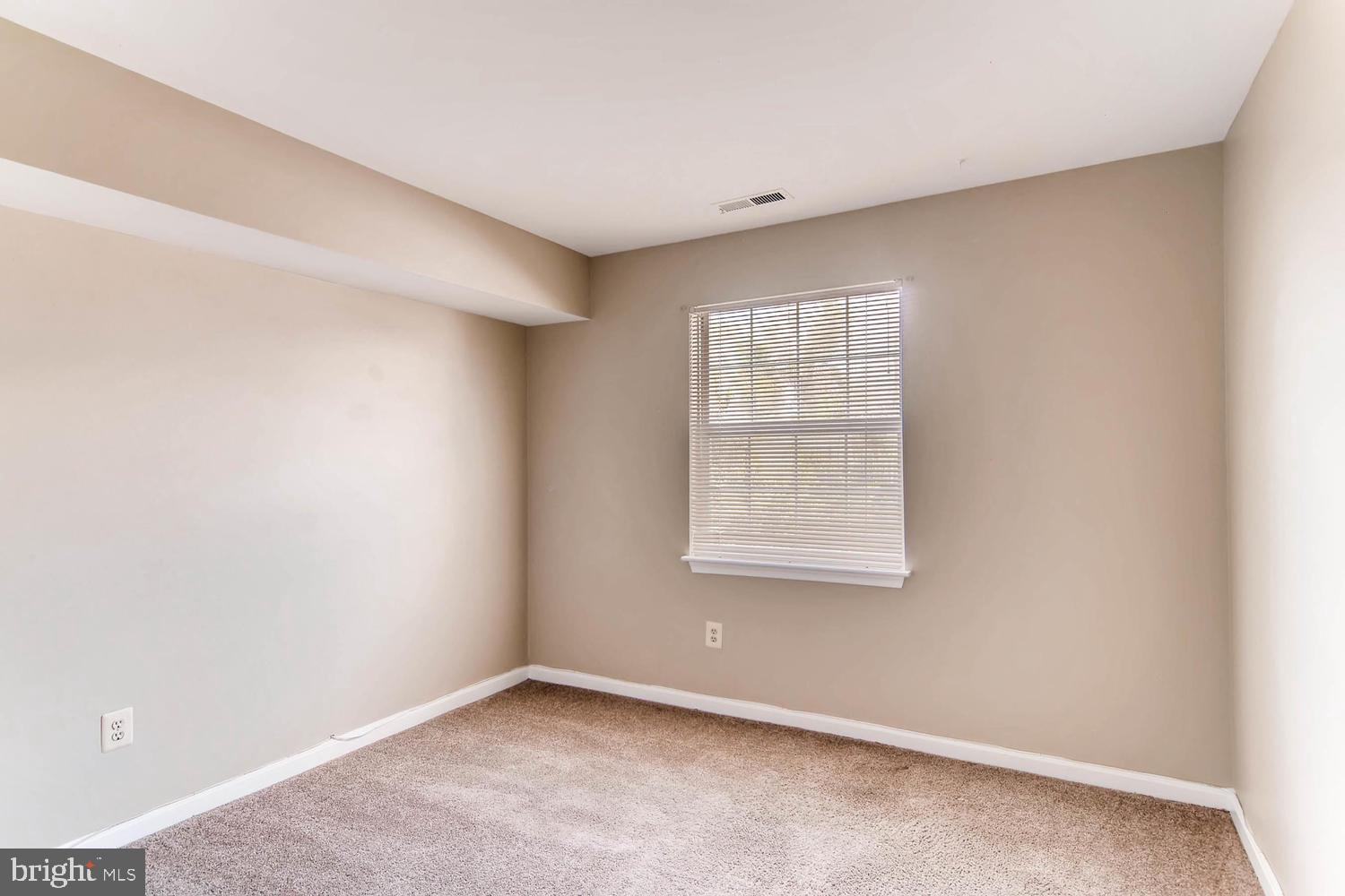 MONTGOMERY RUN - Residential Lease