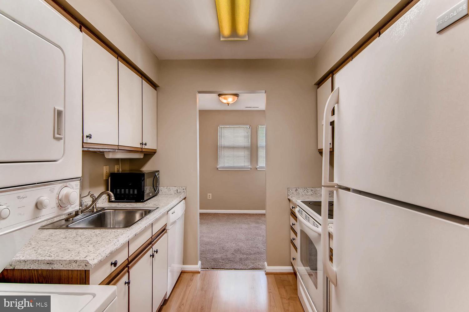 MONTGOMERY RUN - Residential Lease