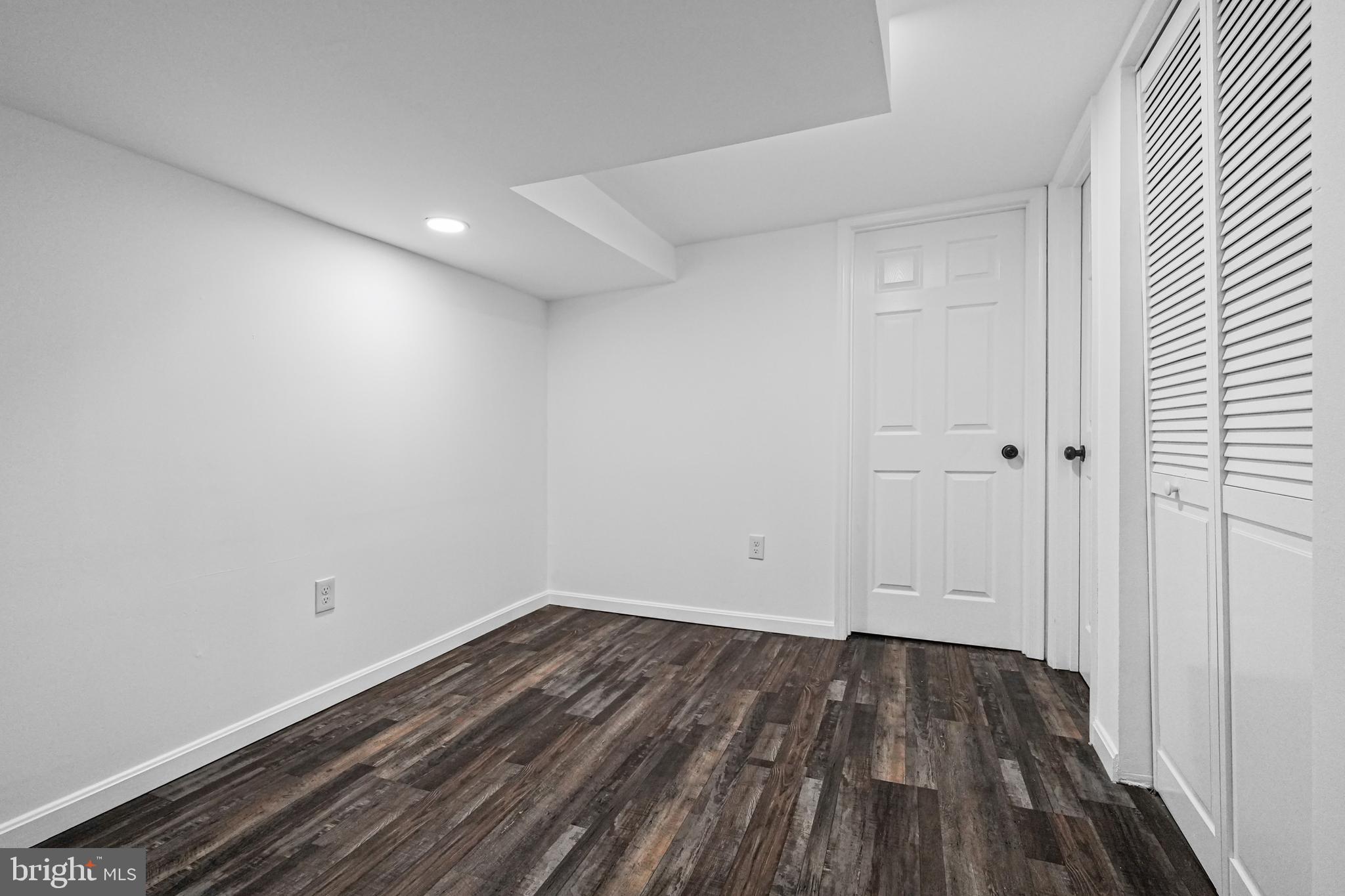 DUNDALK VILLAGE - Residential