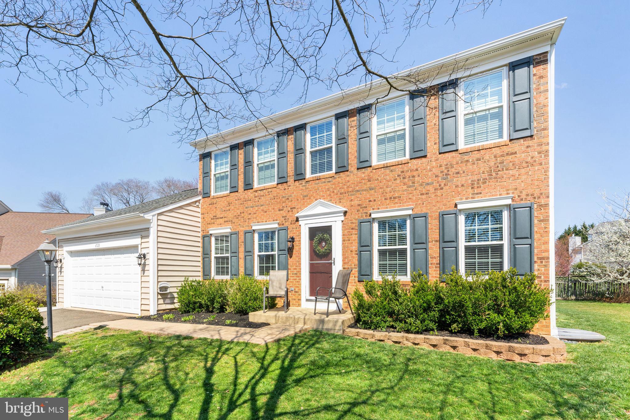 CHESTNUT TURN - Residential