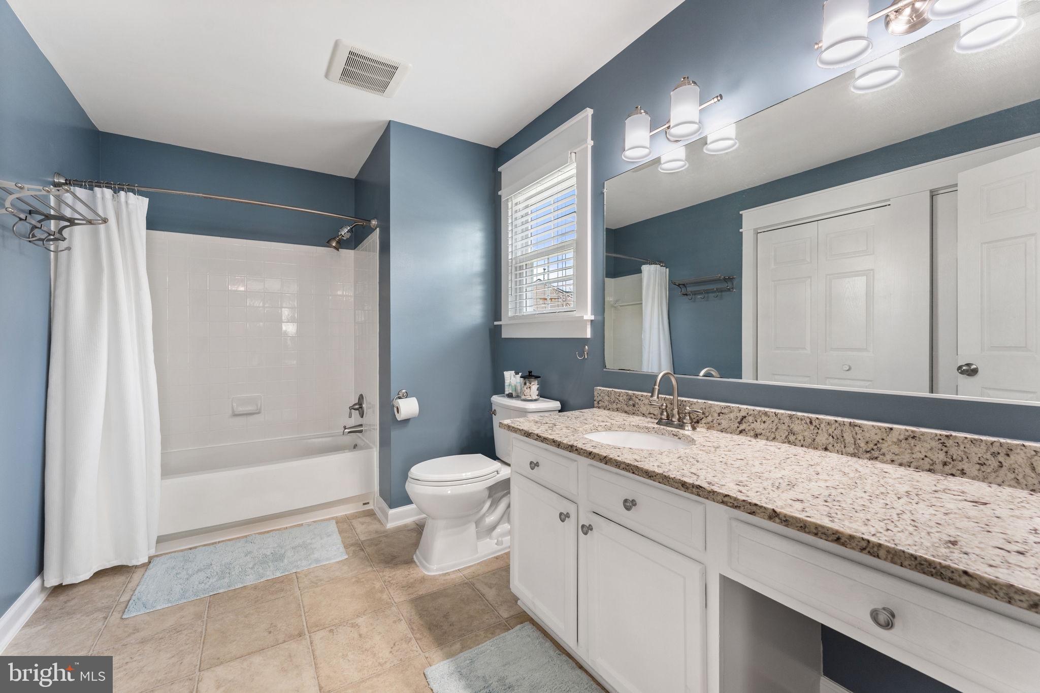 CHESTNUT TURN - Residential