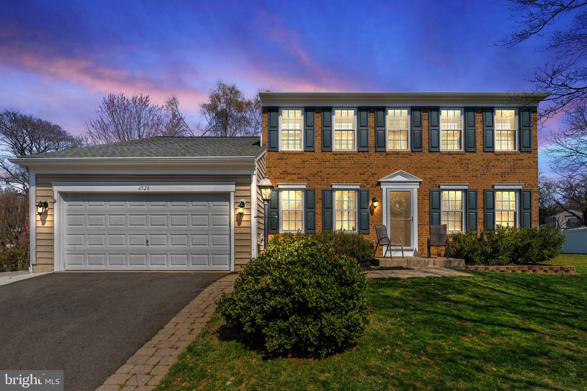 CHESTNUT TURN - Residential