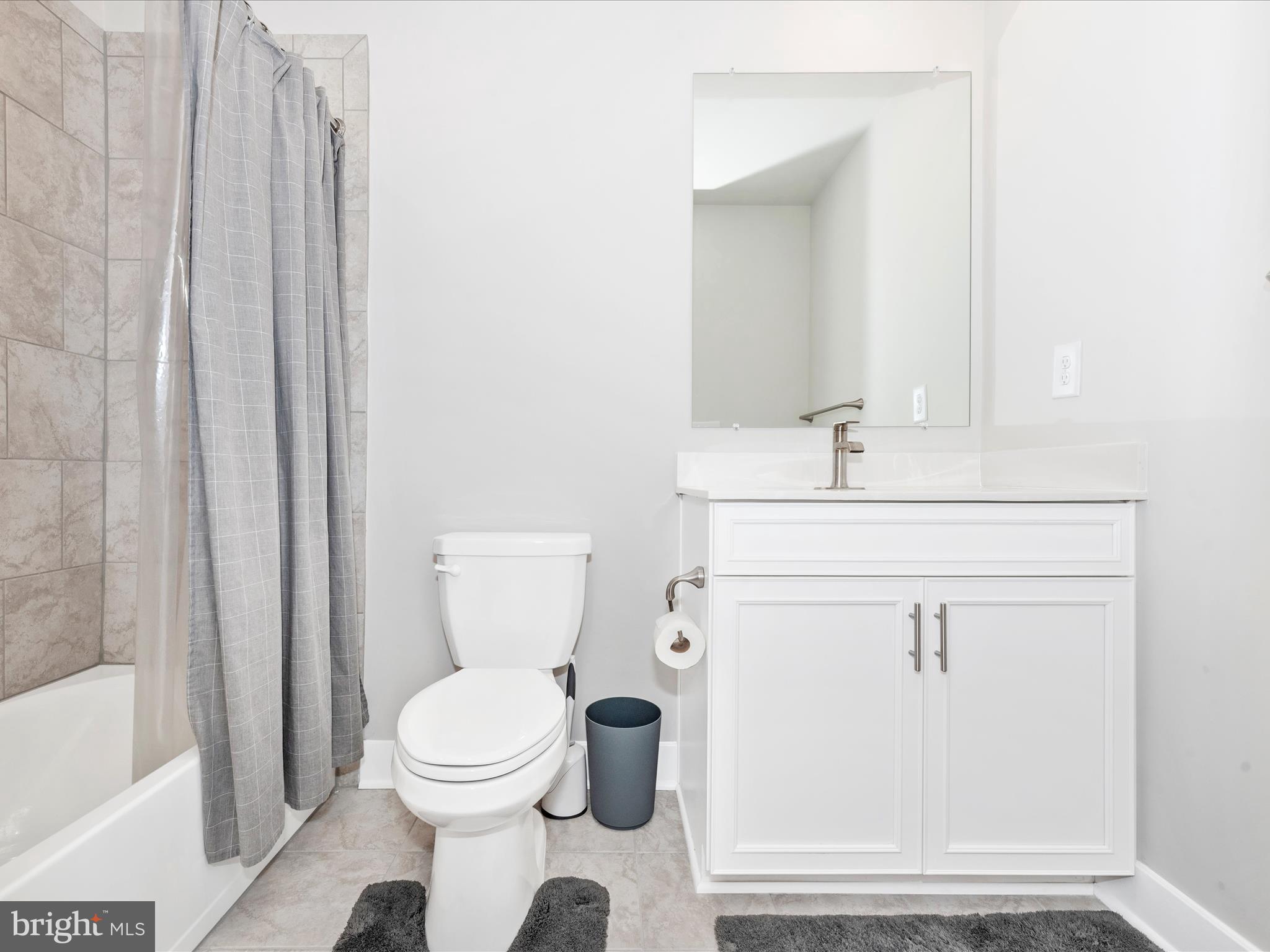 WATER'S LANDING - Residential