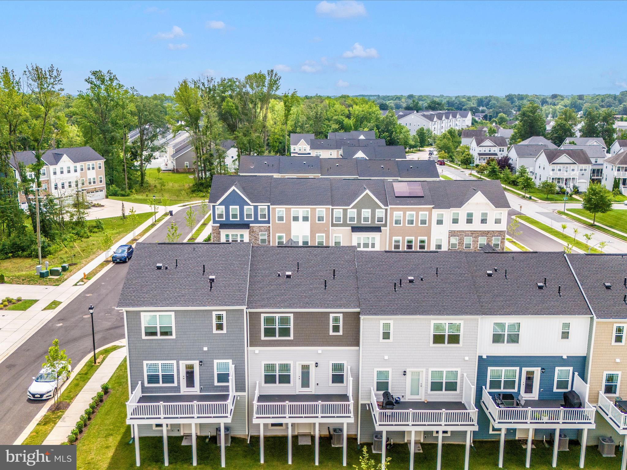 WATER'S LANDING - Residential