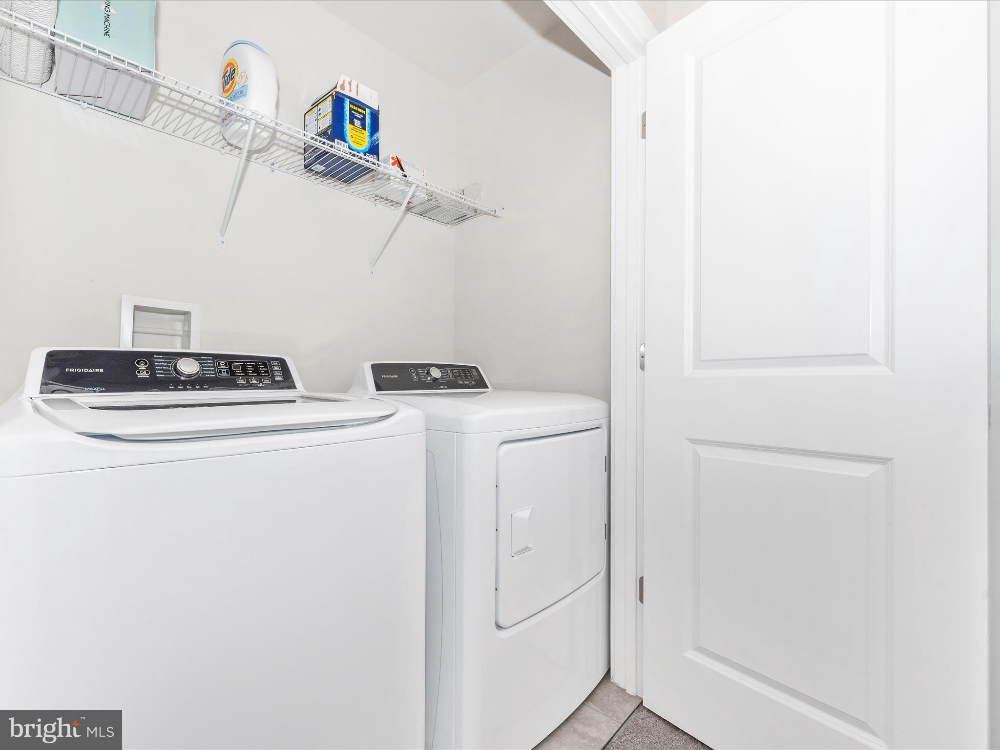 WATER'S LANDING - Residential