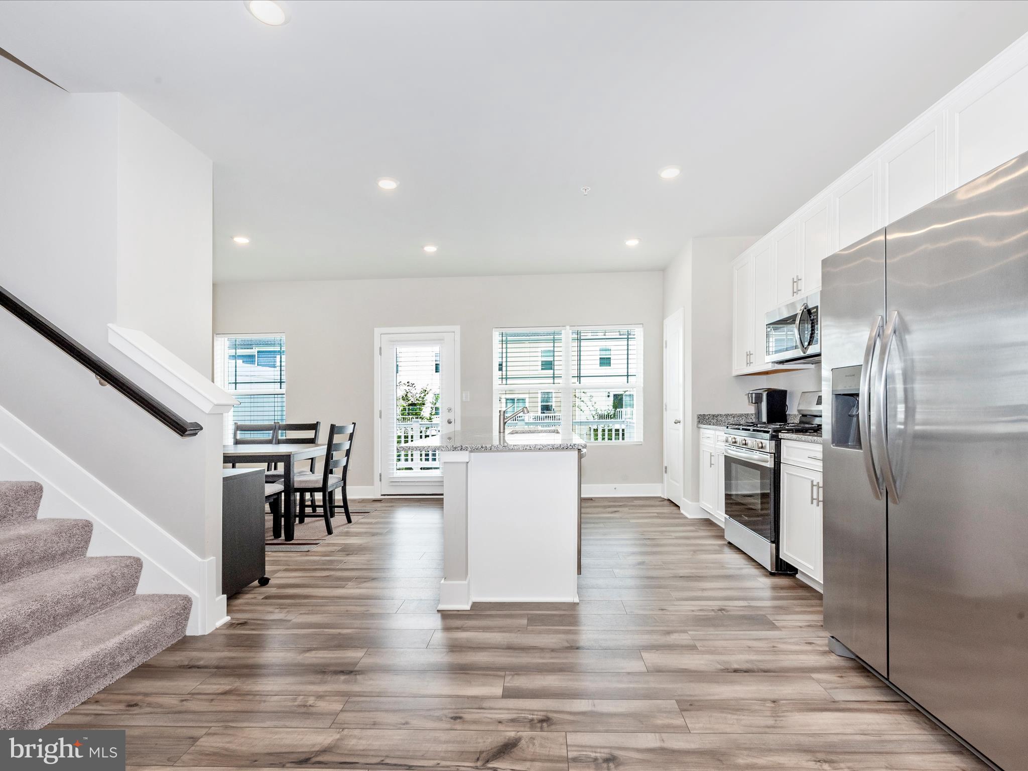 WATER'S LANDING - Residential