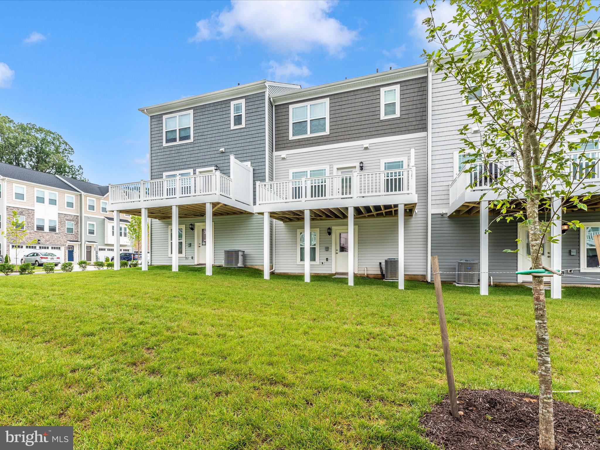 WATER'S LANDING - Residential