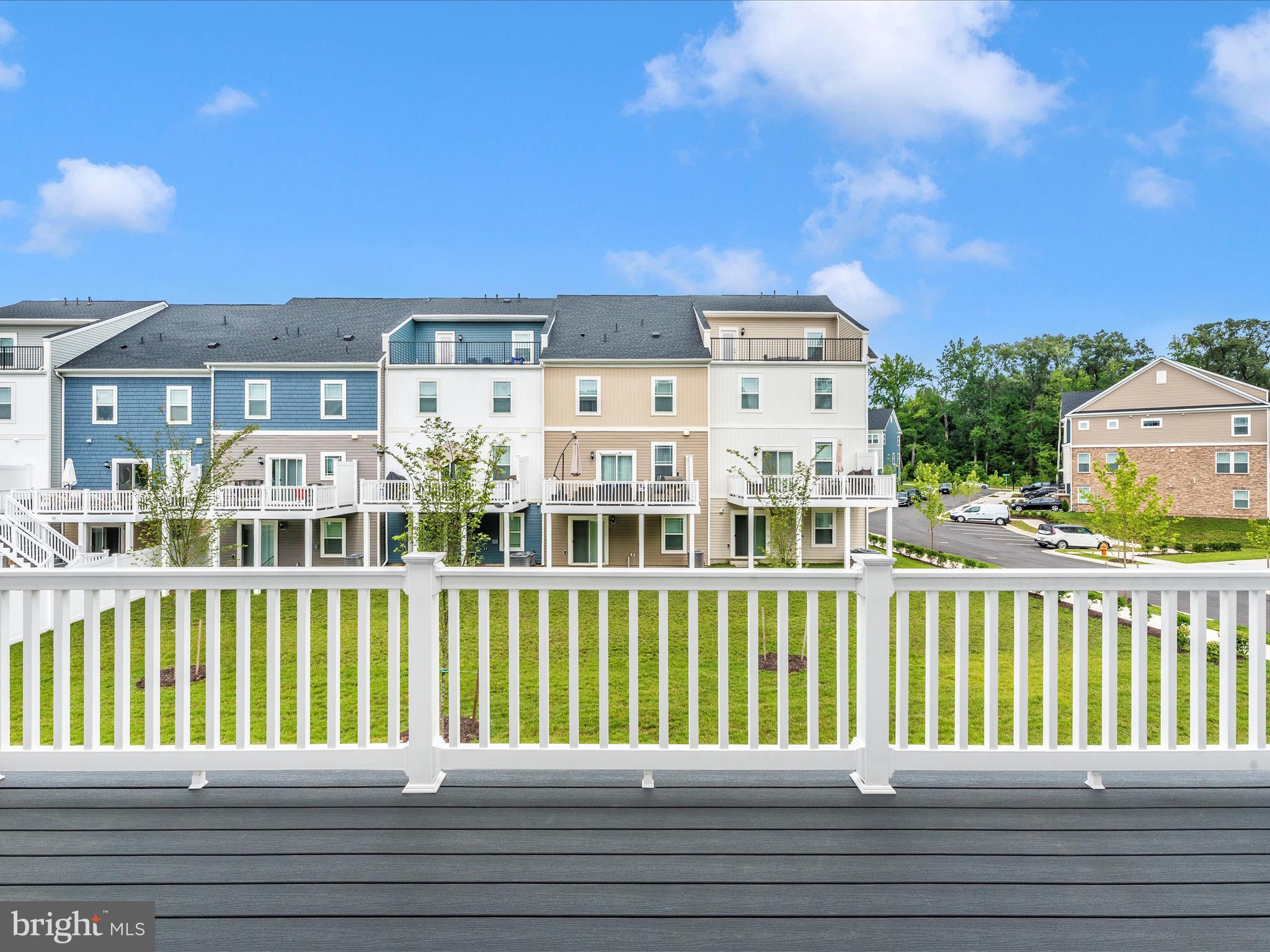 WATER'S LANDING - Residential