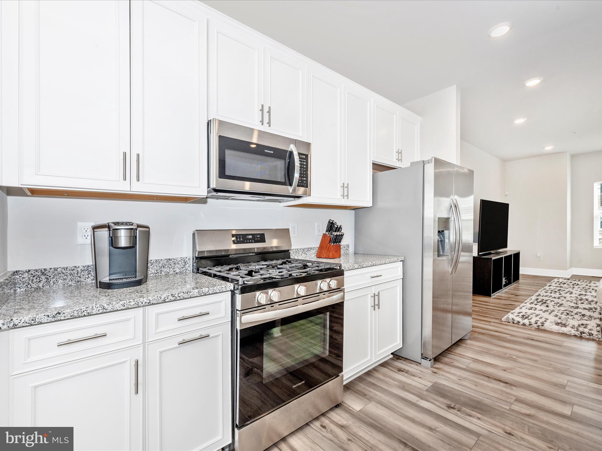 WATER'S LANDING - Residential