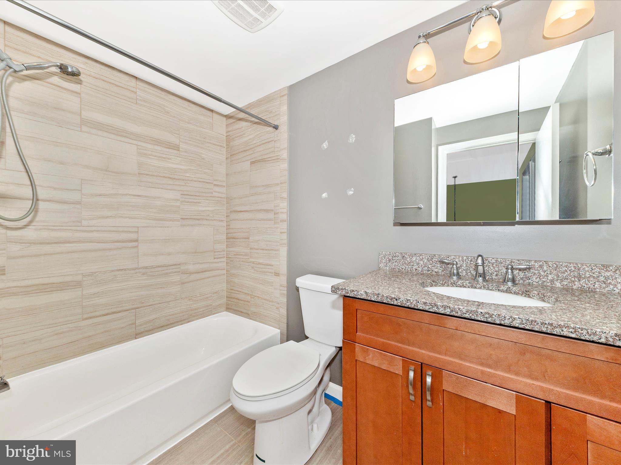 DUMONT OAKS - Residential