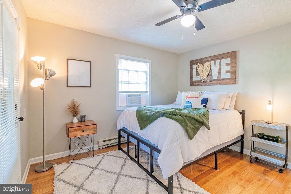 PINEY POINT HOMES - Residential Lease