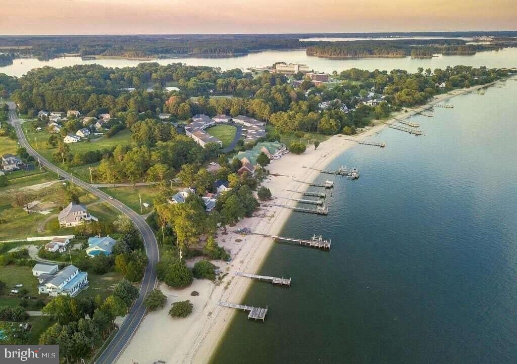 PINEY POINT HOMES - Residential Lease