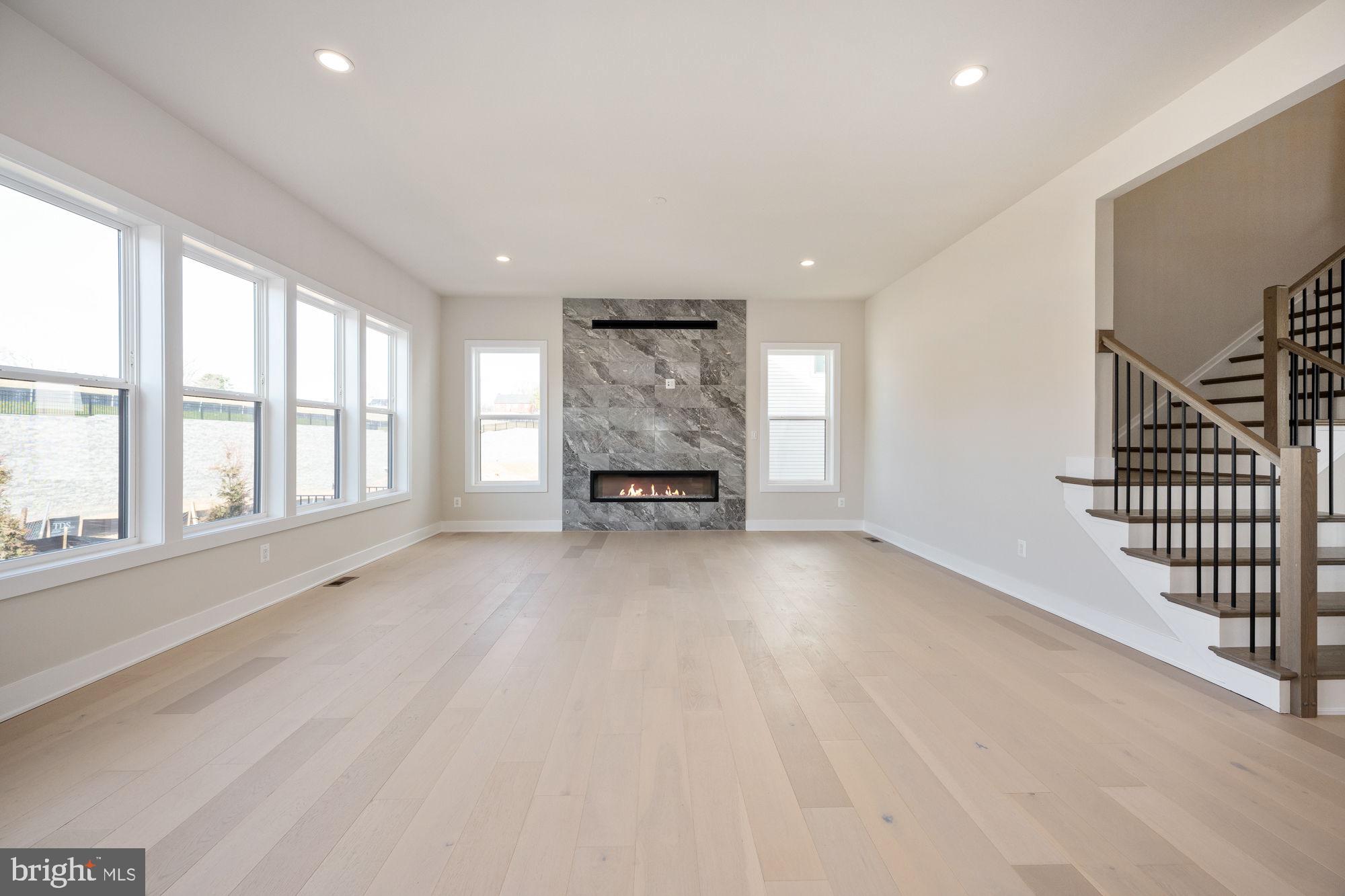 THE GROVE AT DOMINION HILLS - Residential