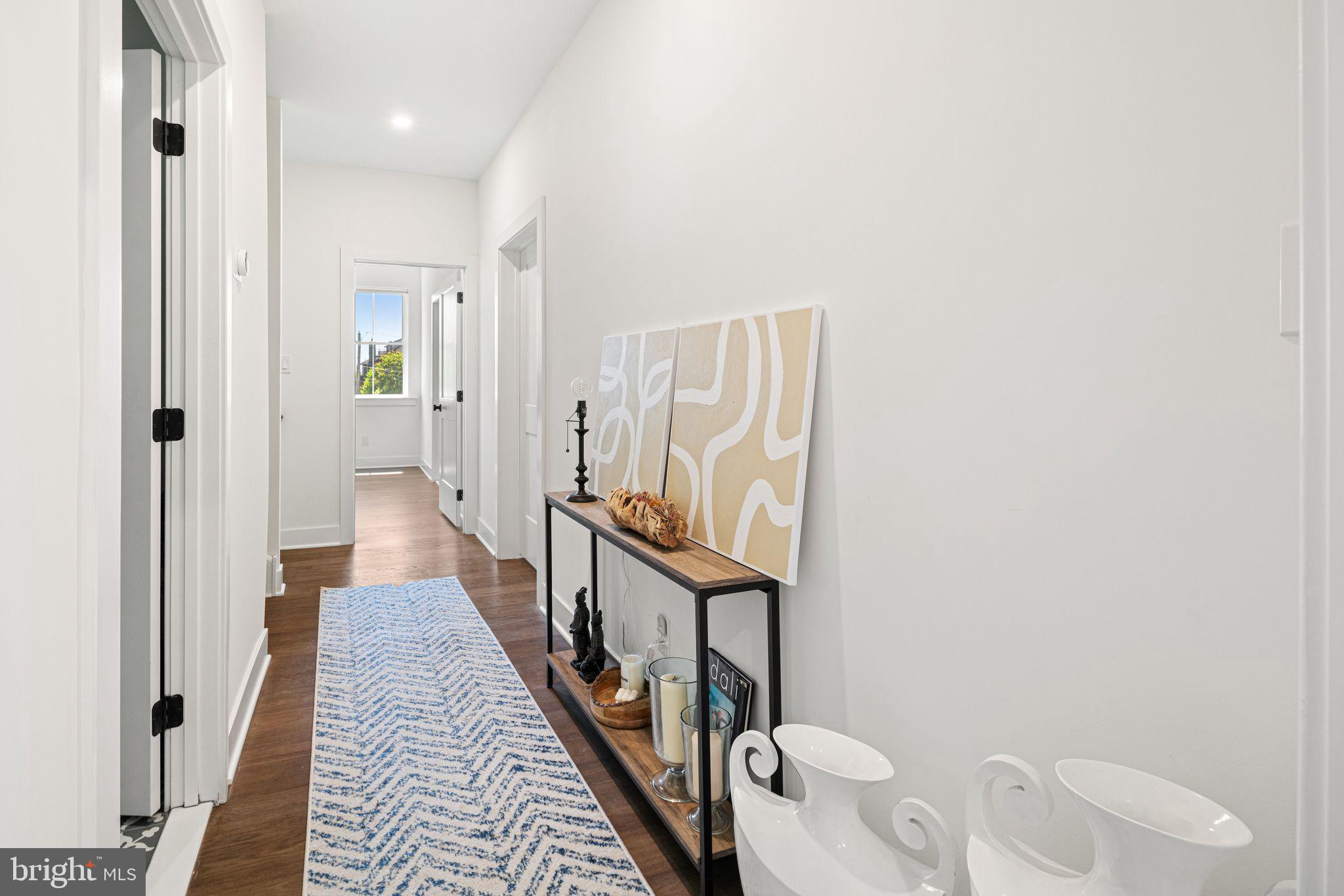 ROXBOROUGH - Residential