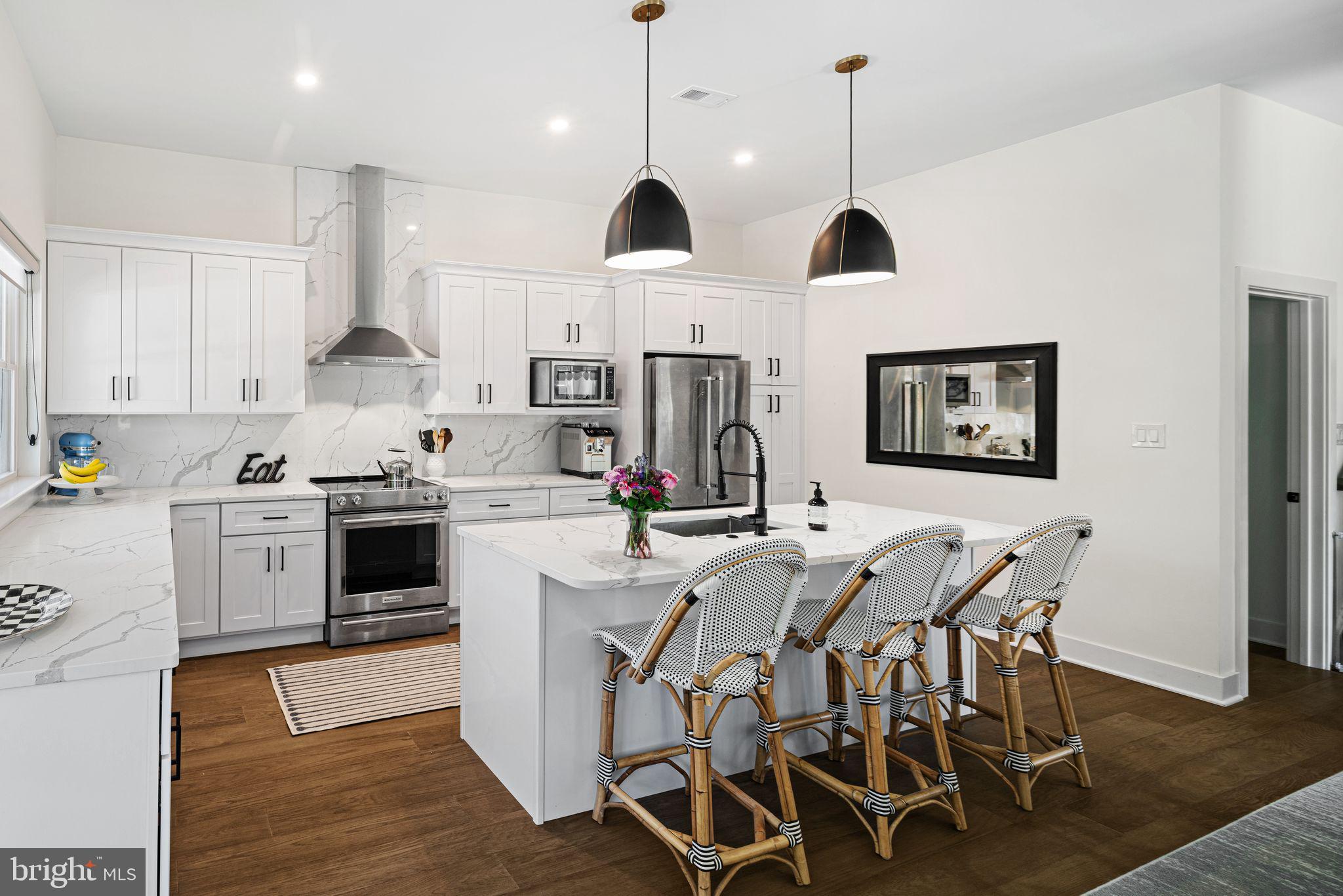 ROXBOROUGH - Residential