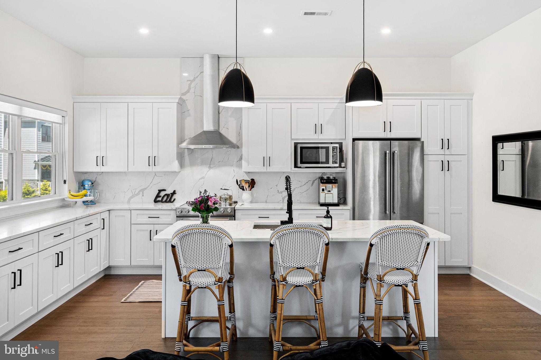 ROXBOROUGH - Residential