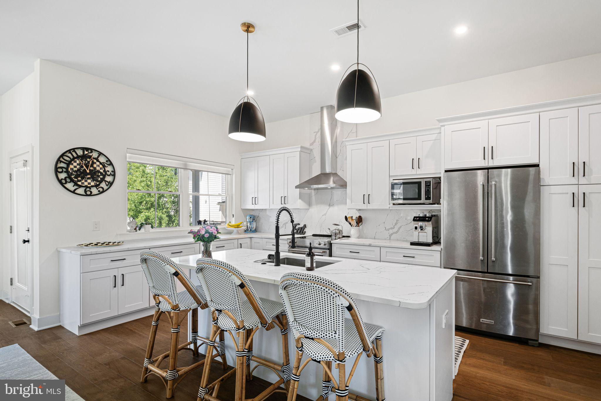 ROXBOROUGH - Residential