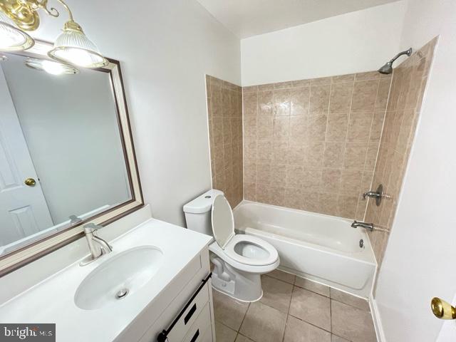 TERRACE TOWNE HOMES OF WOODLAWN - Residential