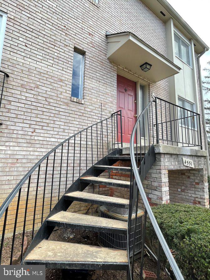 TERRACE TOWNE HOMES OF WOODLAWN - Residential