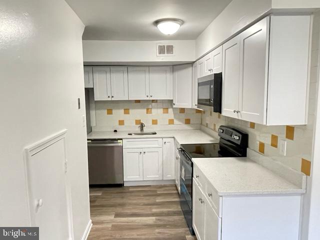 TERRACE TOWNE HOMES OF WOODLAWN - Residential