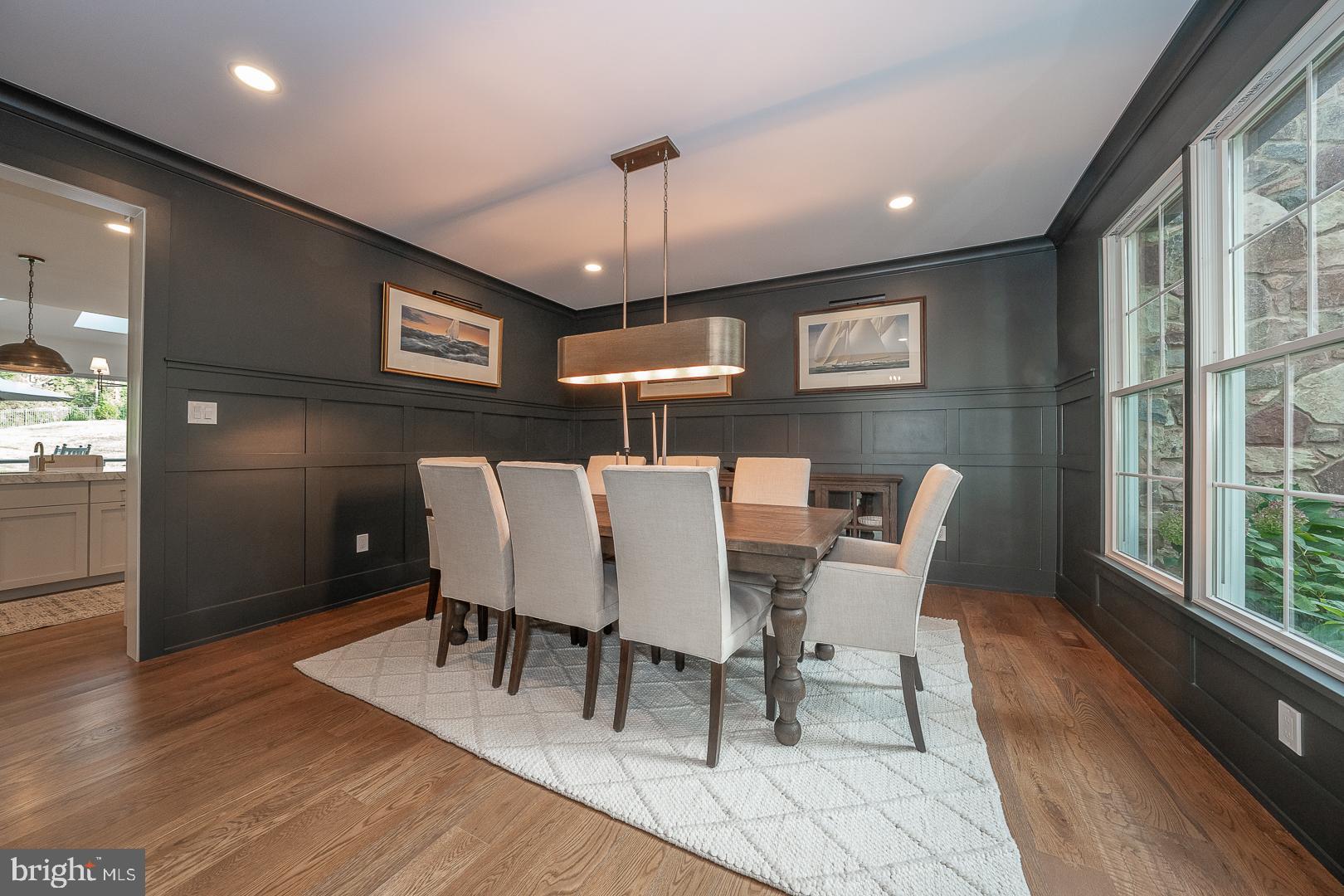 5 HONEYSUCKLE COURT