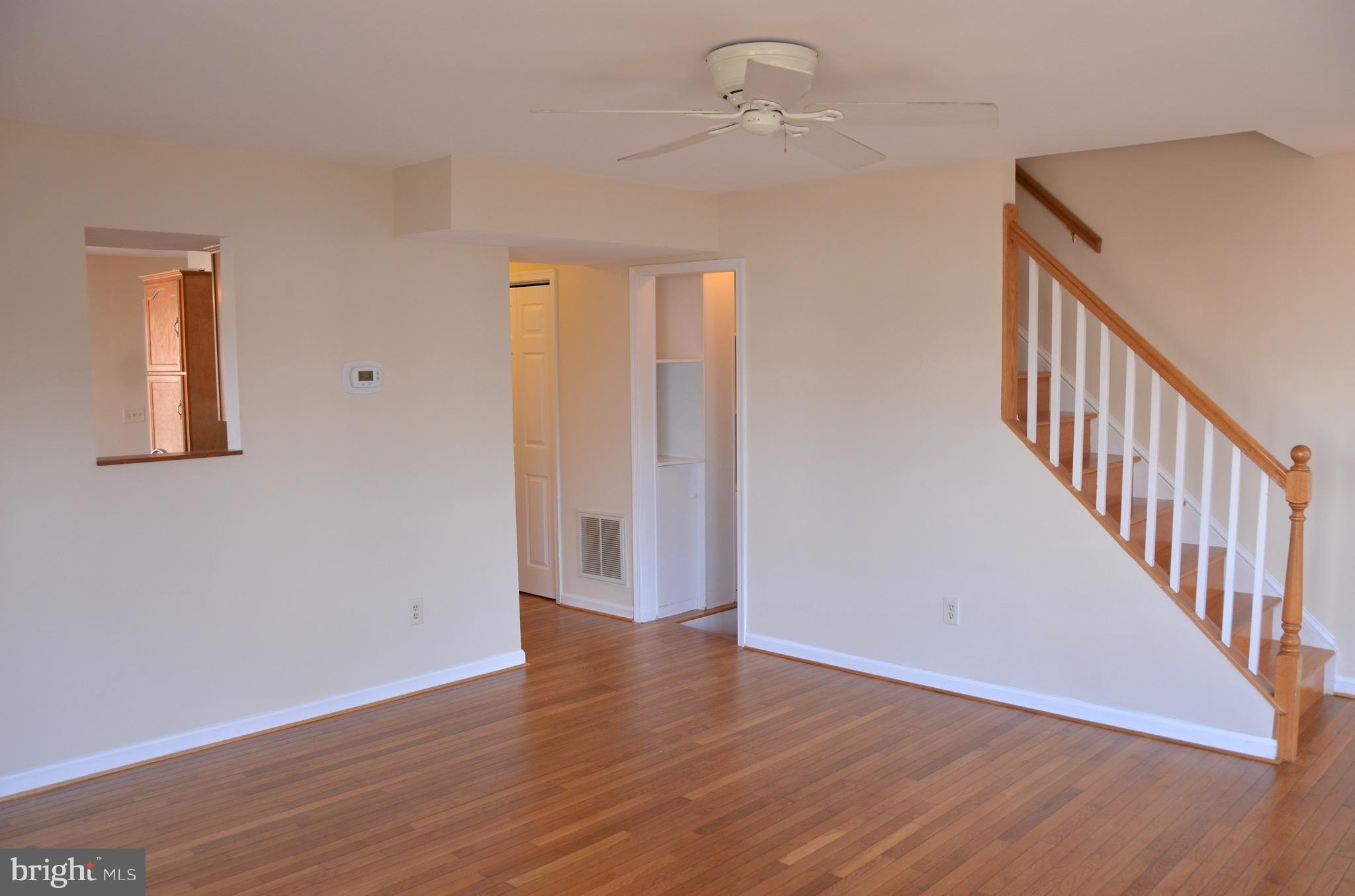 WOODLAND BEACH - Residential Lease