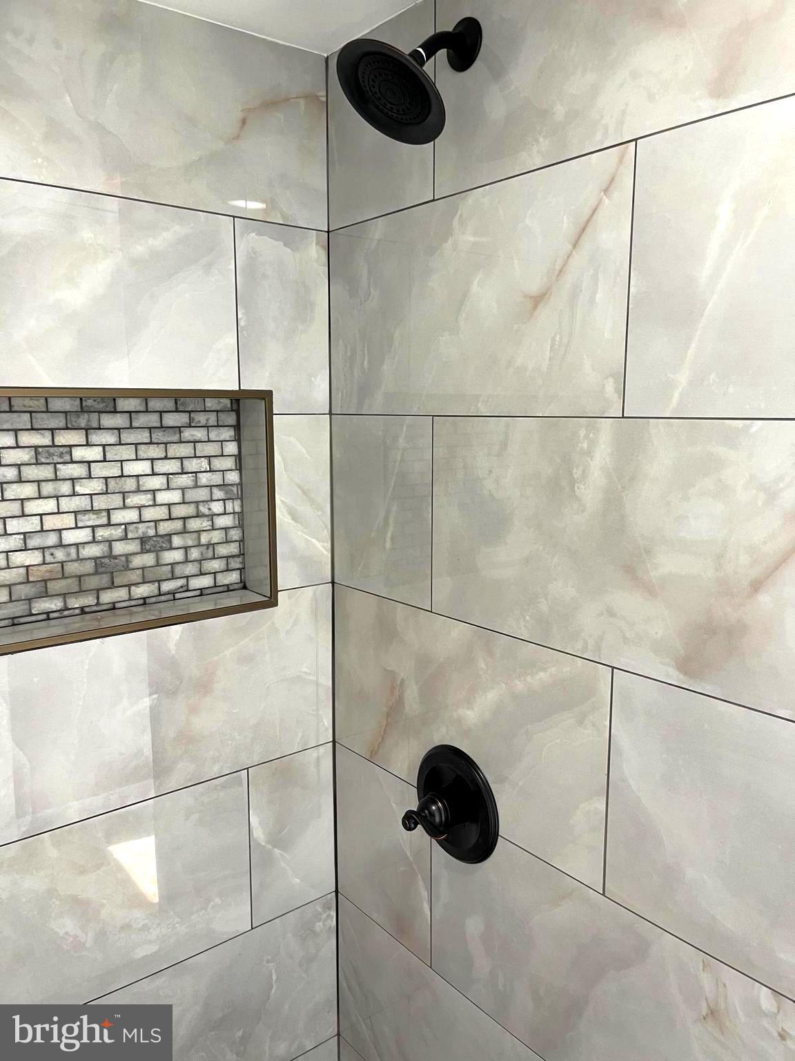 DOWNTOWN FREDERICKSBURG - Residential Lease