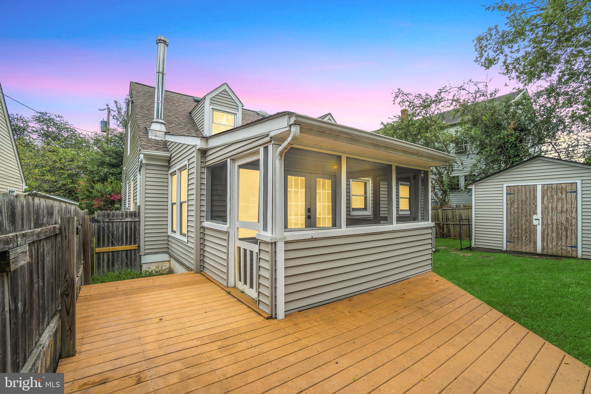 DOWNTOWN FREDERICKSBURG - Residential Lease