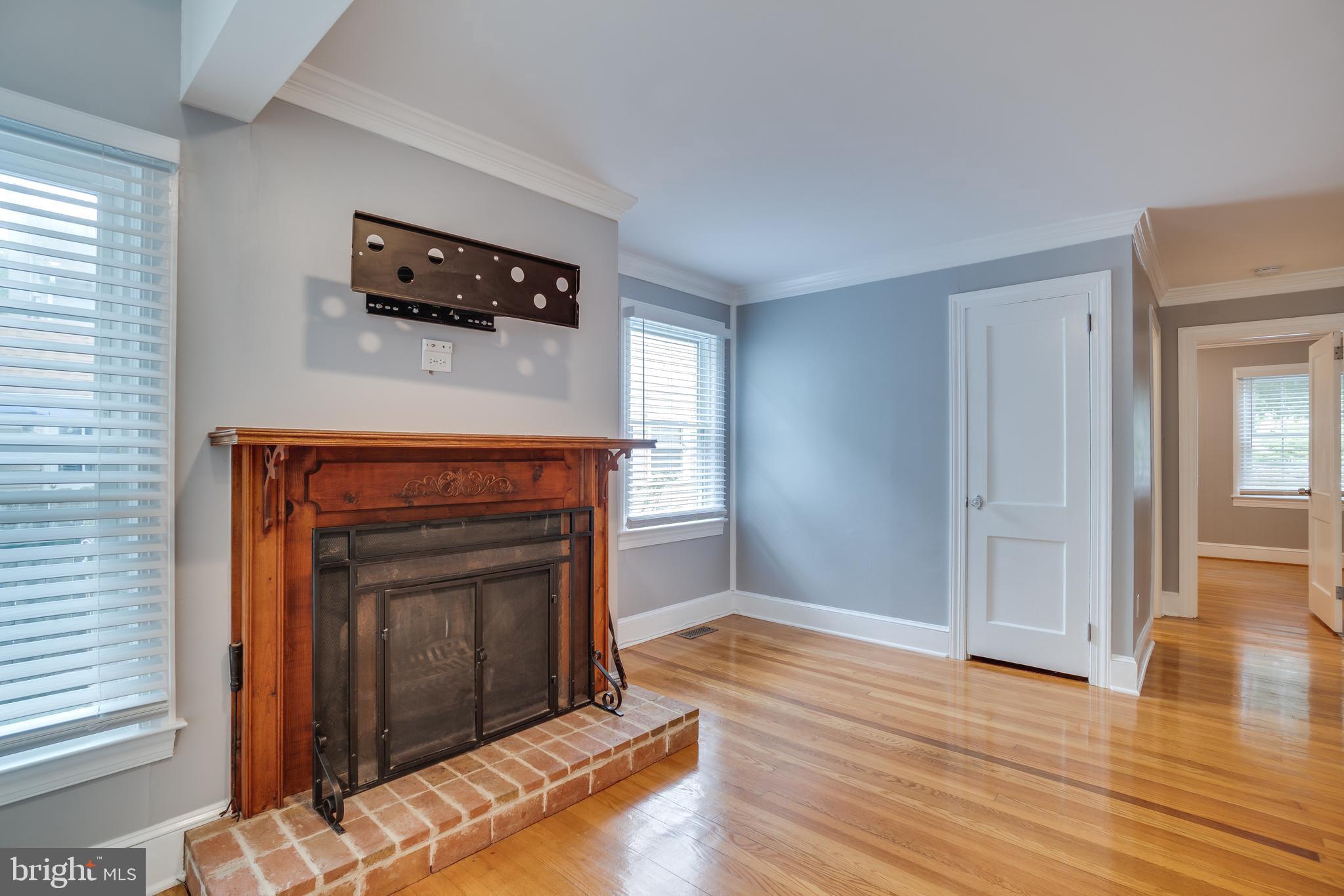 DOWNTOWN FREDERICKSBURG - Residential Lease