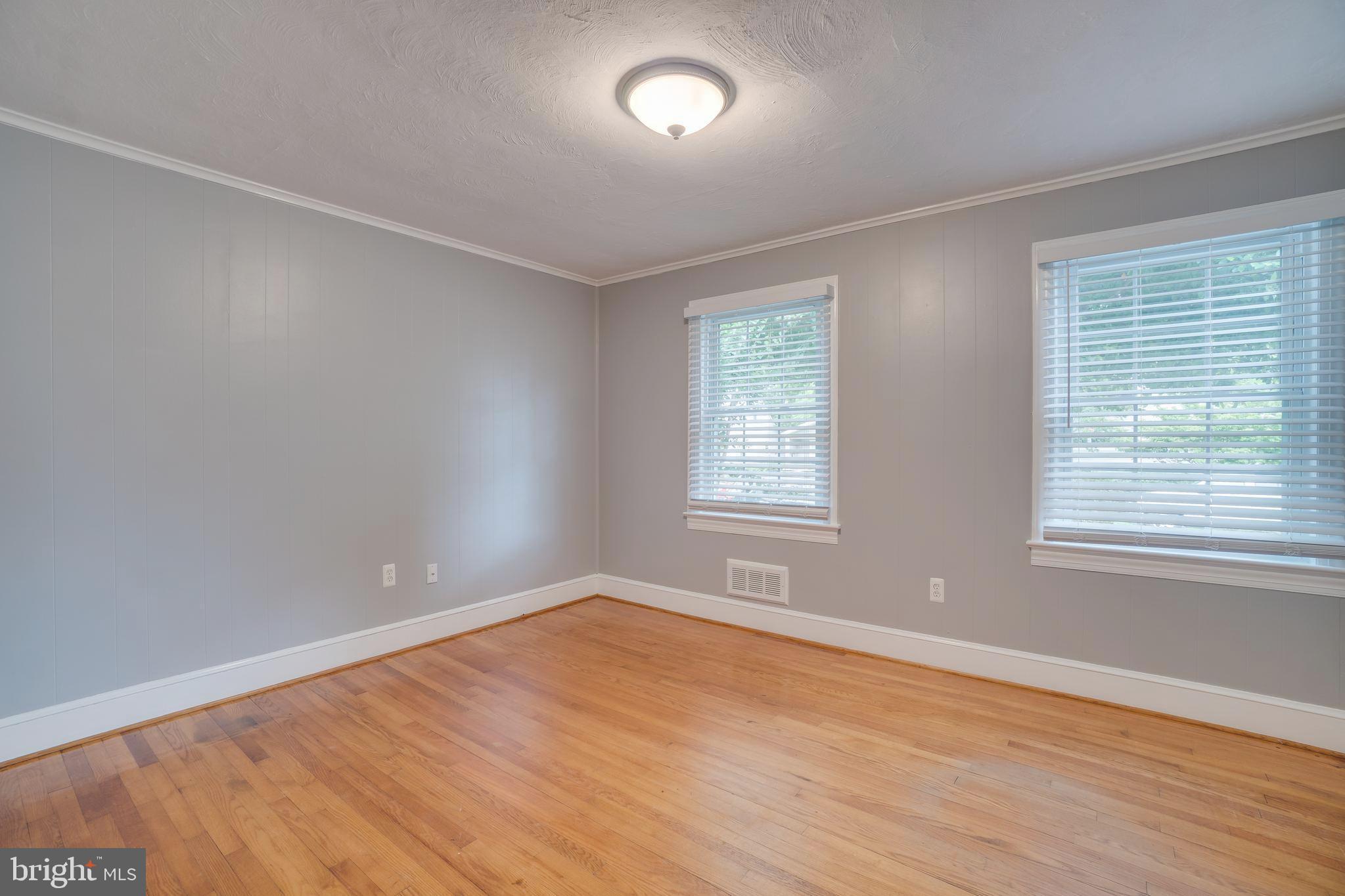 DOWNTOWN FREDERICKSBURG - Residential Lease