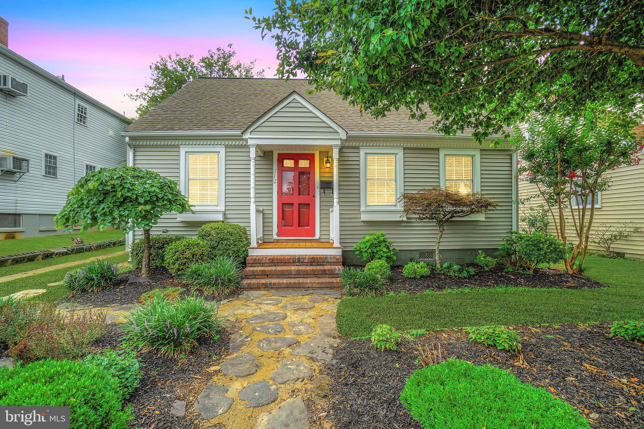 DOWNTOWN FREDERICKSBURG - Residential Lease