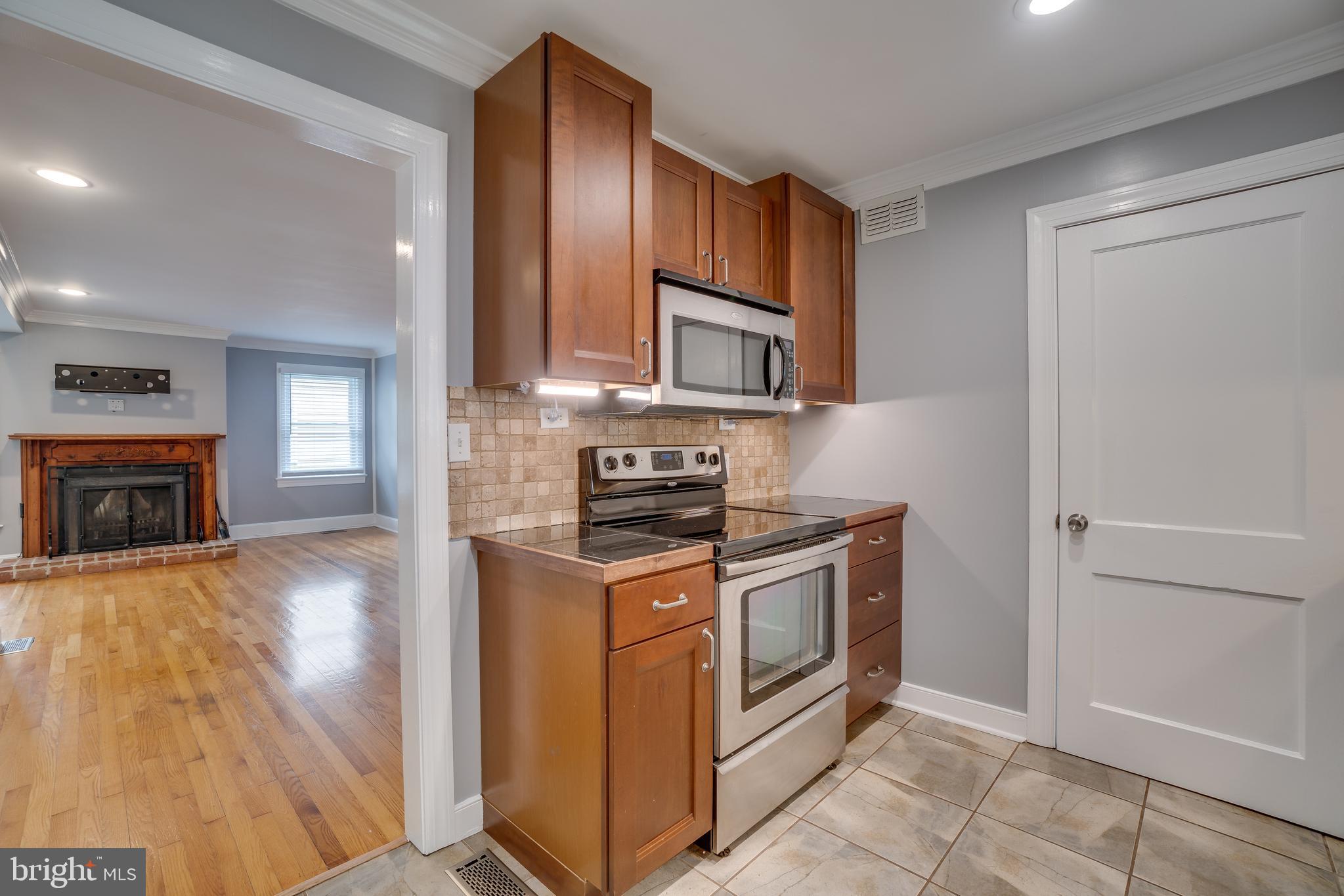 DOWNTOWN FREDERICKSBURG - Residential Lease