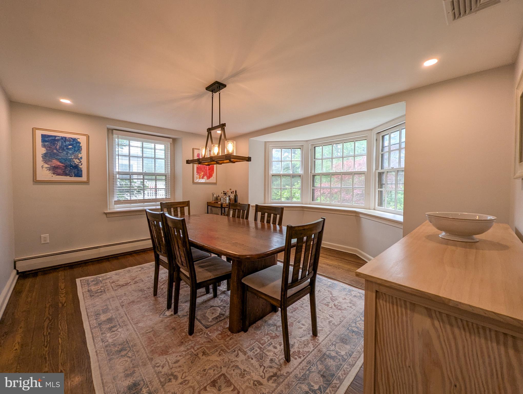 MEADOW BROOK - Residential