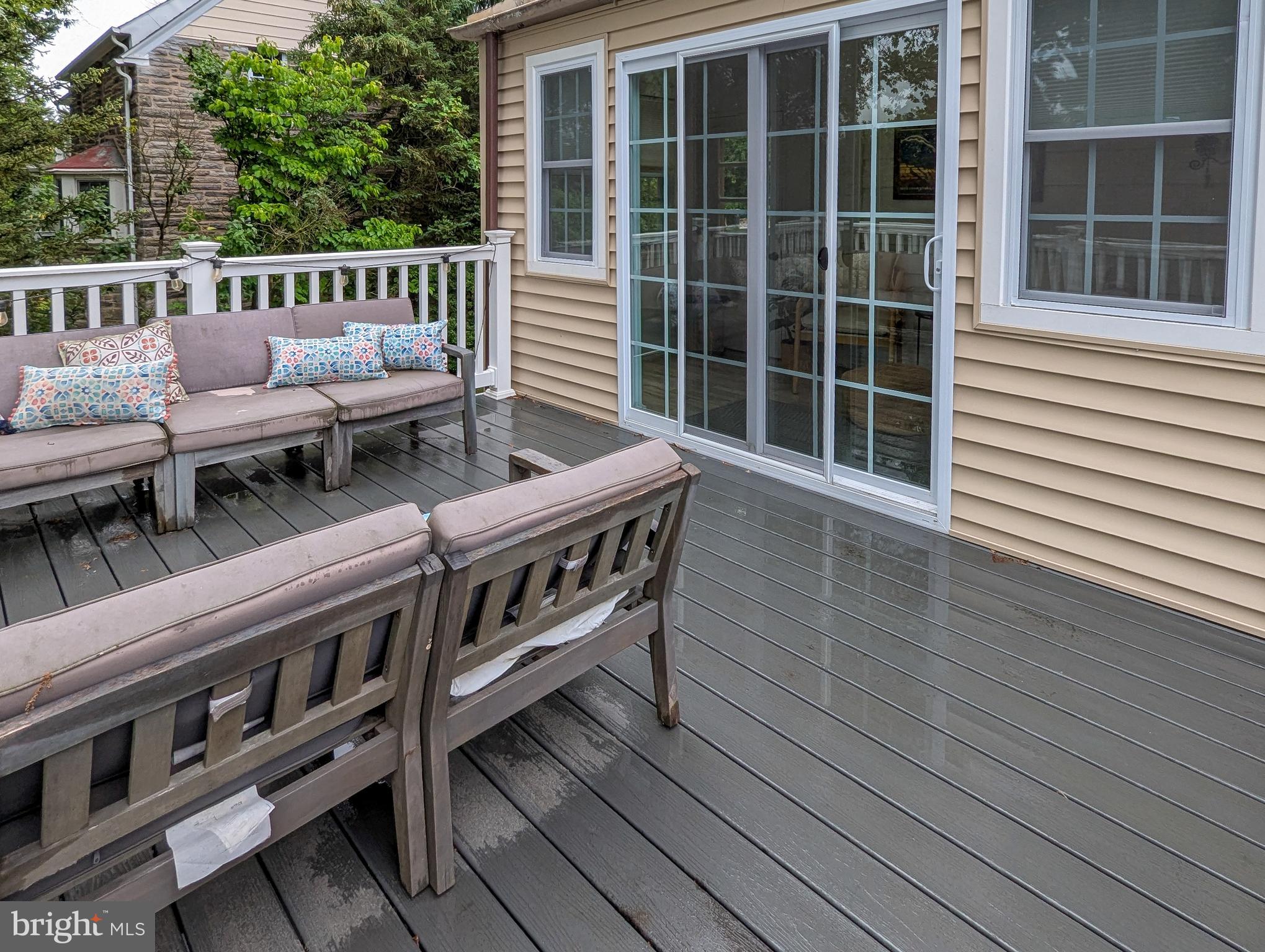 MEADOW BROOK - Residential