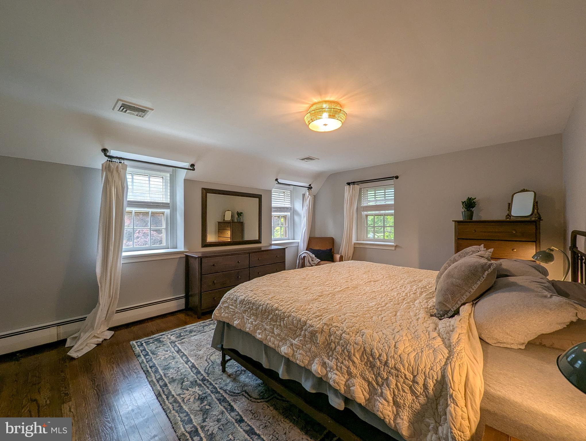 MEADOW BROOK - Residential