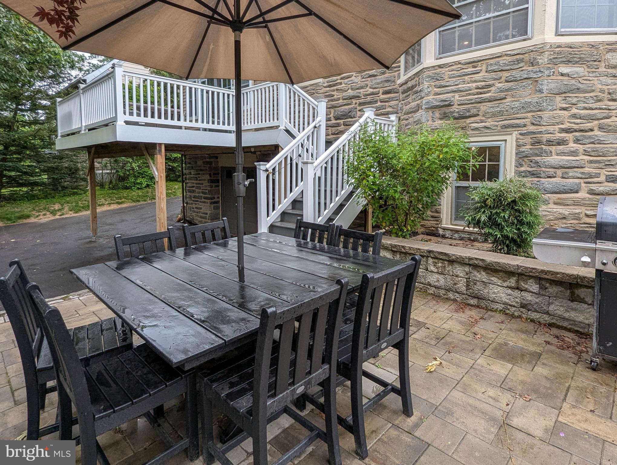 MEADOW BROOK - Residential