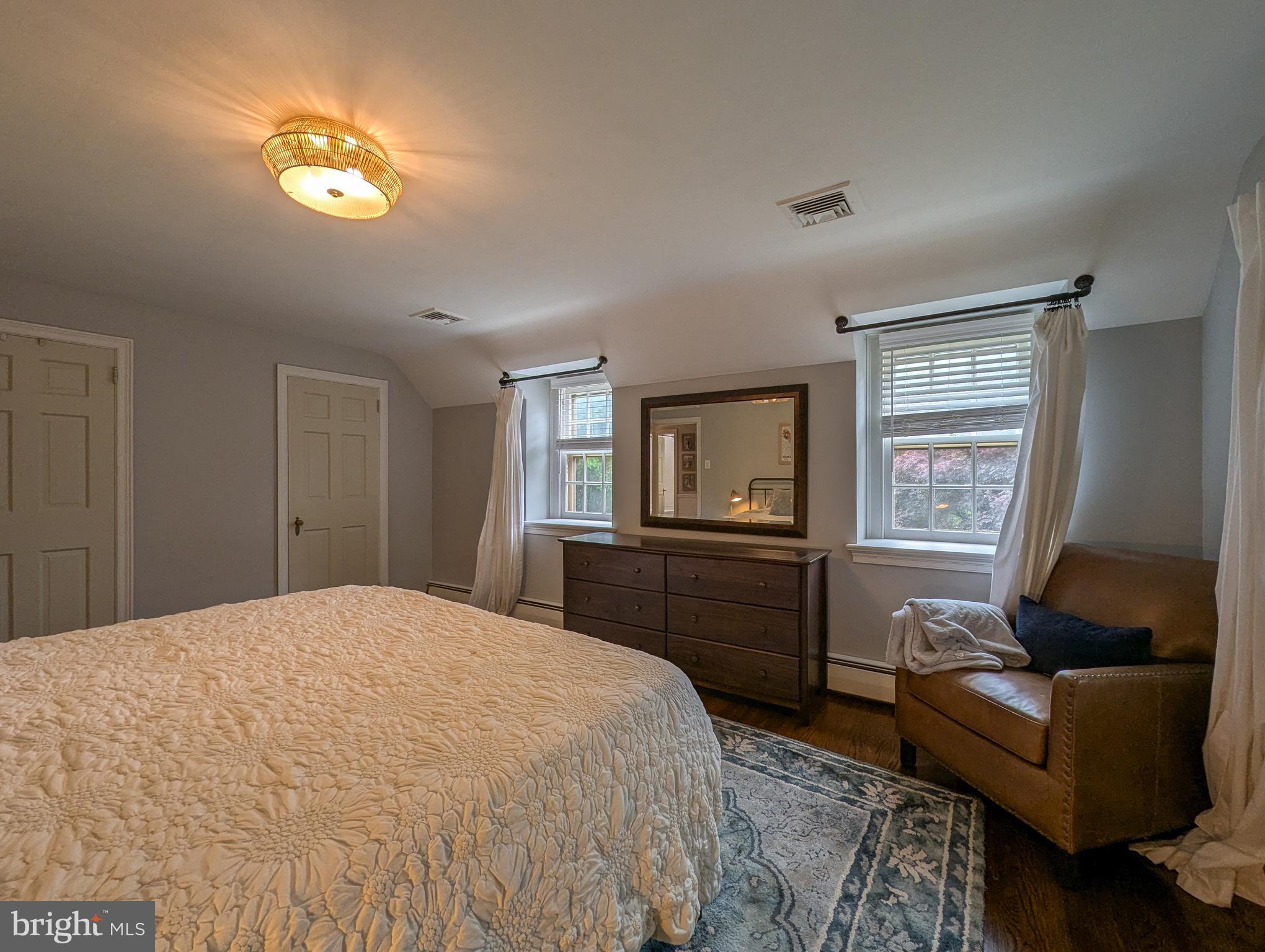 MEADOW BROOK - Residential