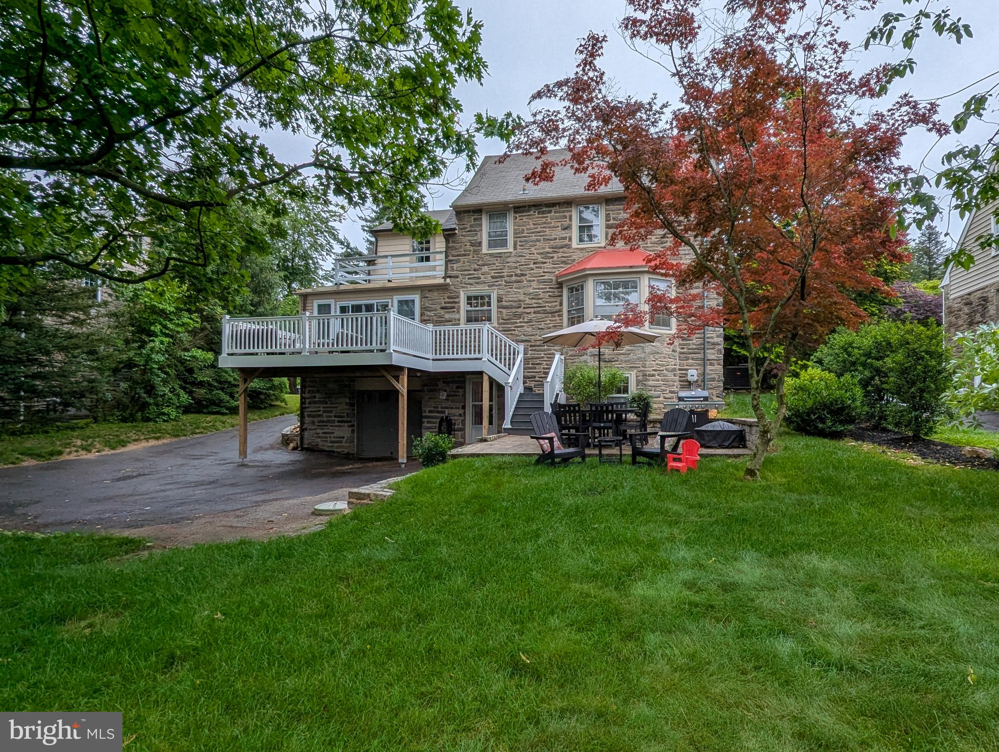 MEADOW BROOK - Residential