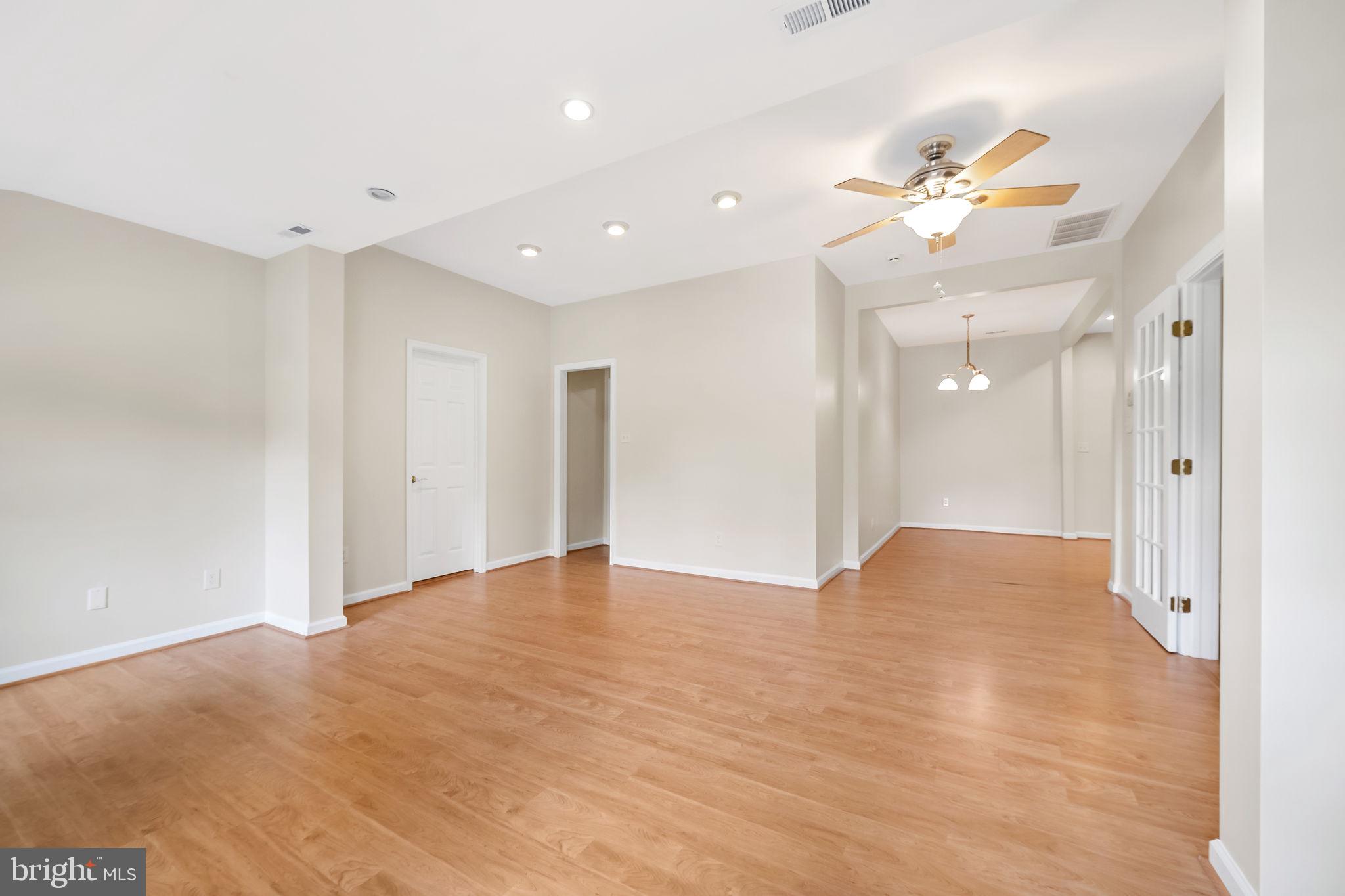 2408 VALLEY WAY