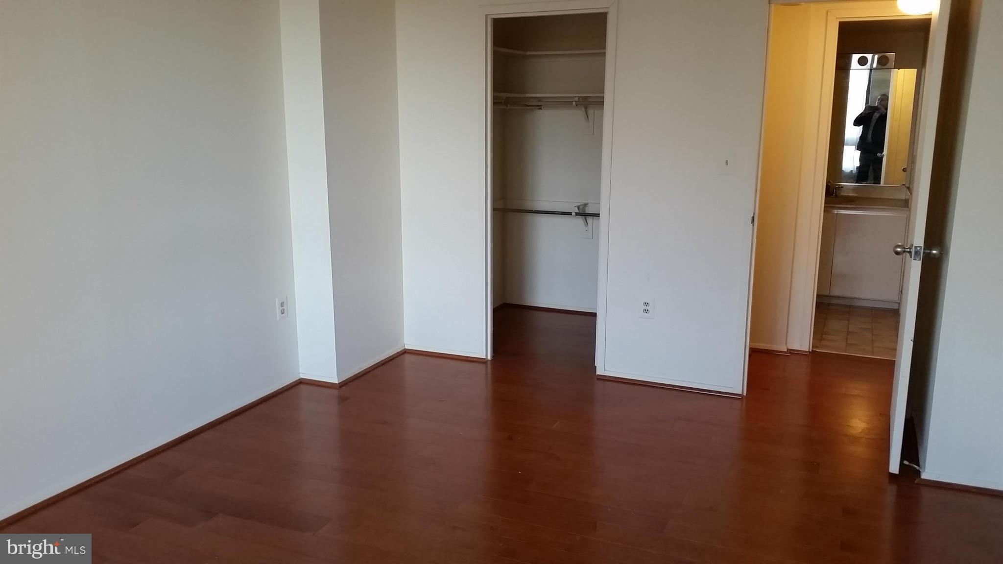 ENCORE OF MCLEAN - Residential Lease