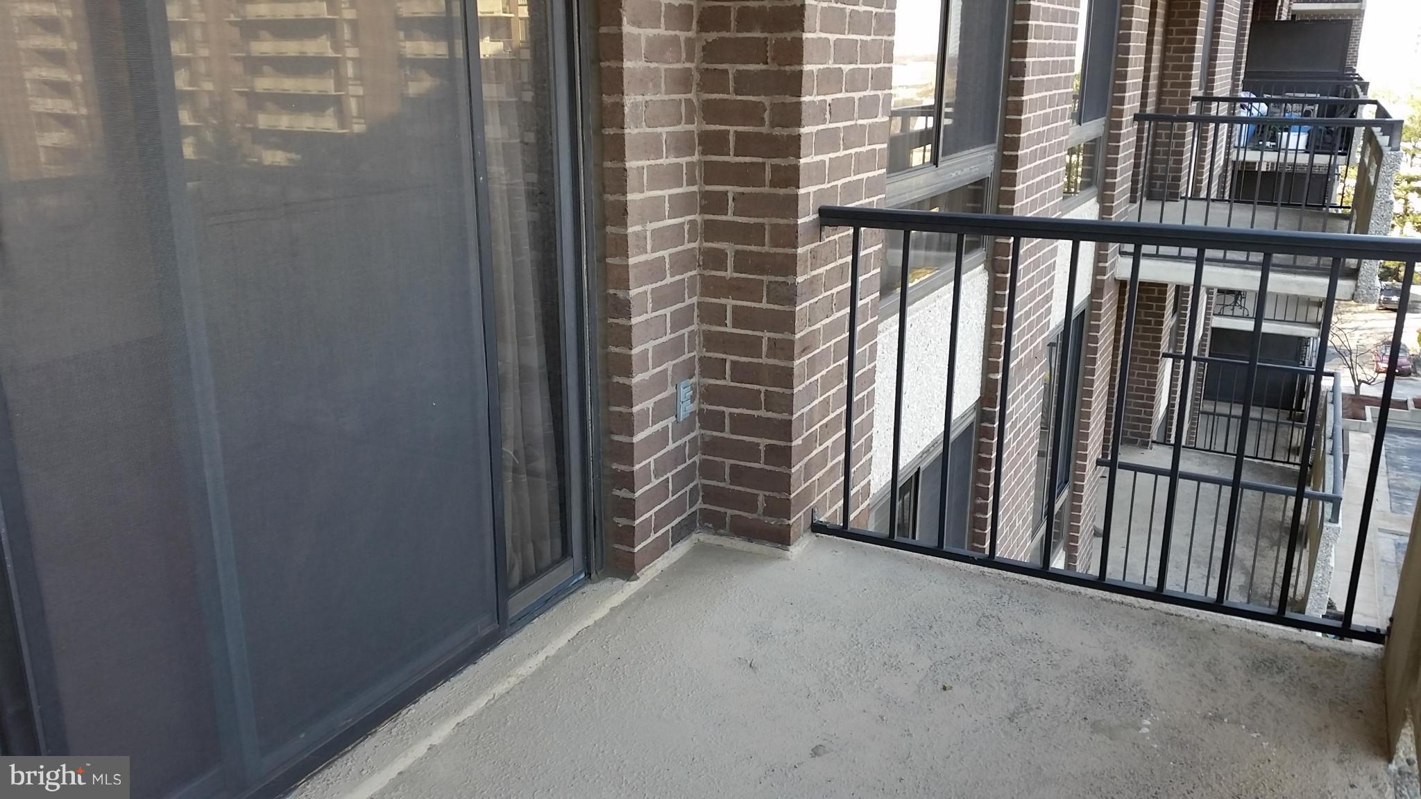 ENCORE OF MCLEAN - Residential Lease