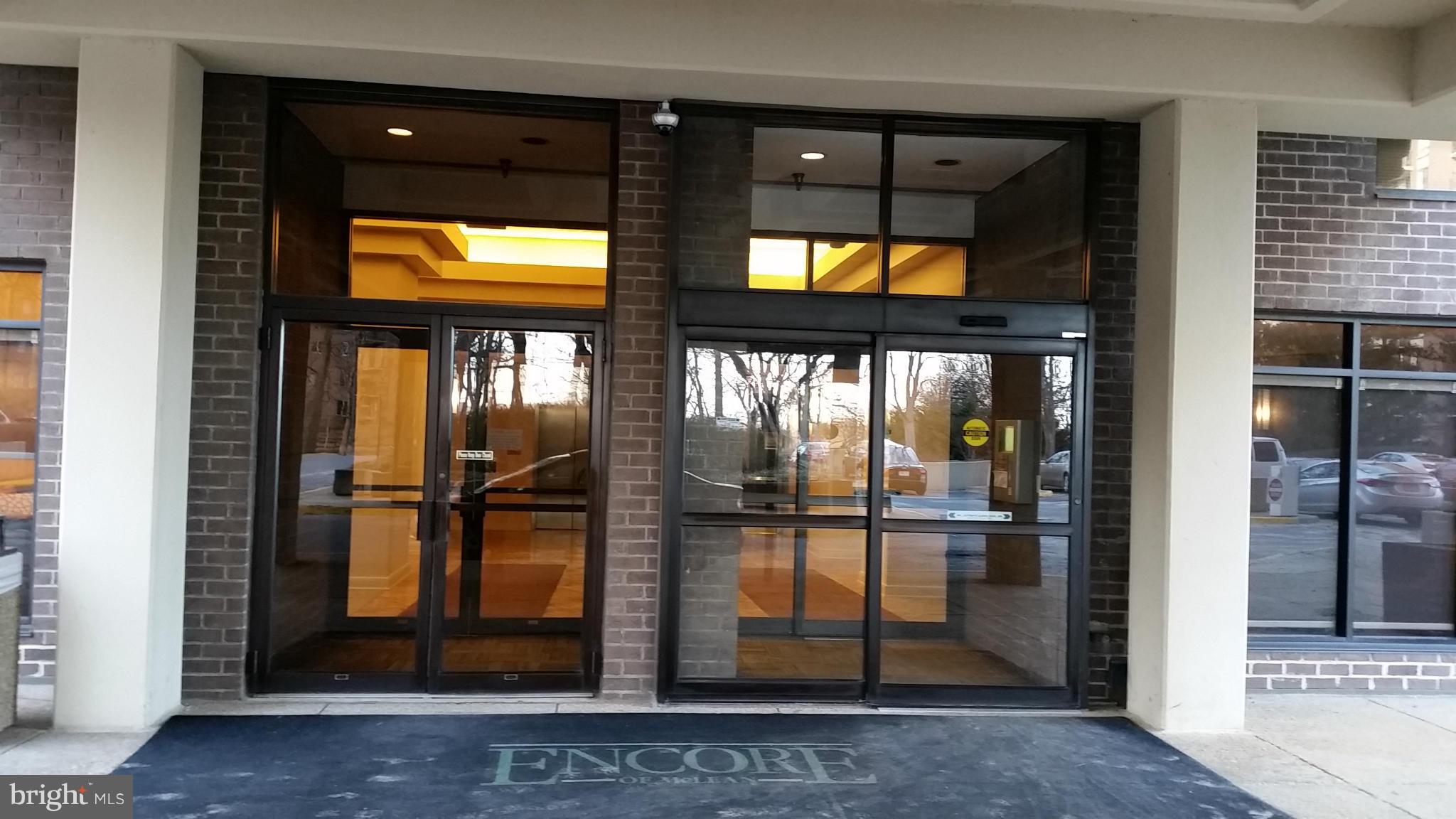 ENCORE OF MCLEAN - Residential Lease