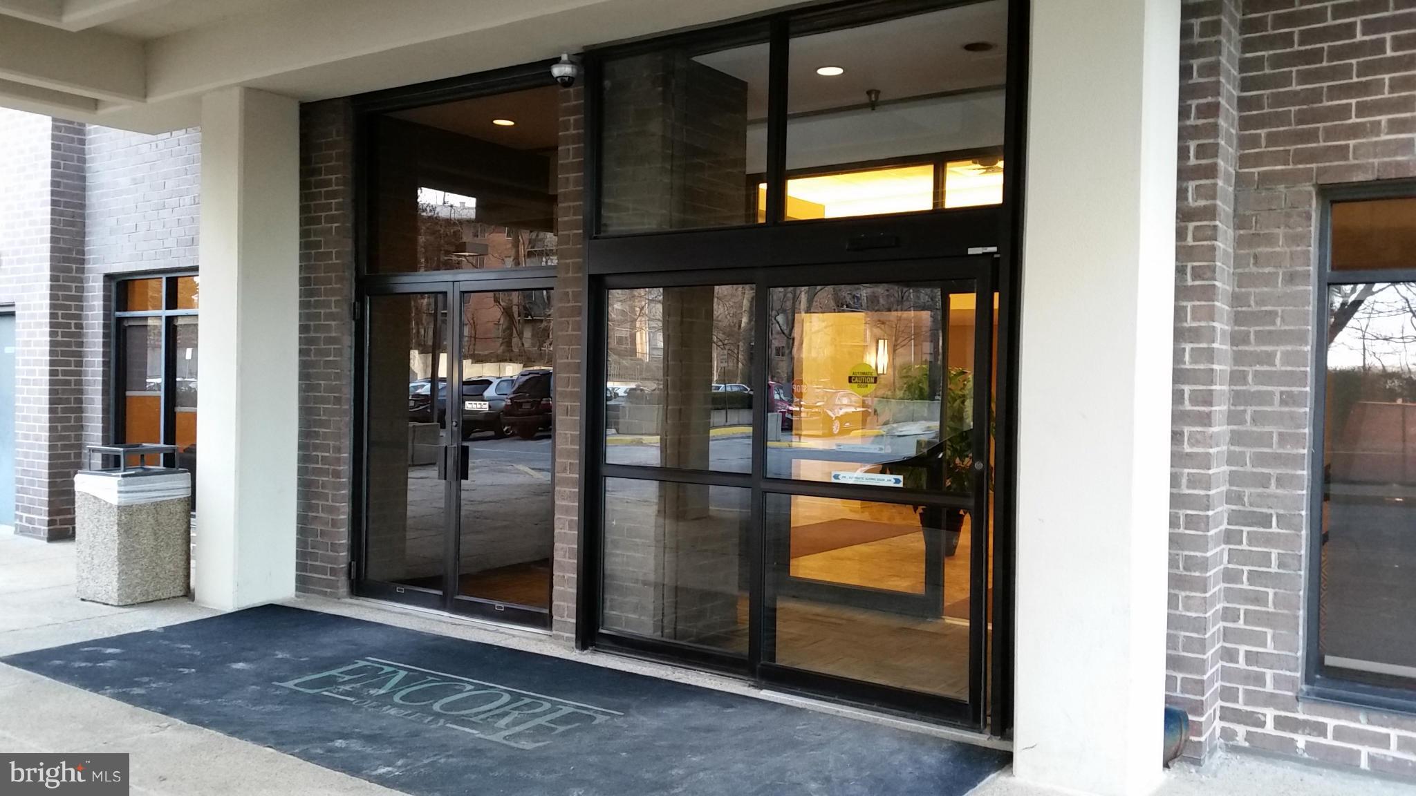 ENCORE OF MCLEAN - Residential Lease