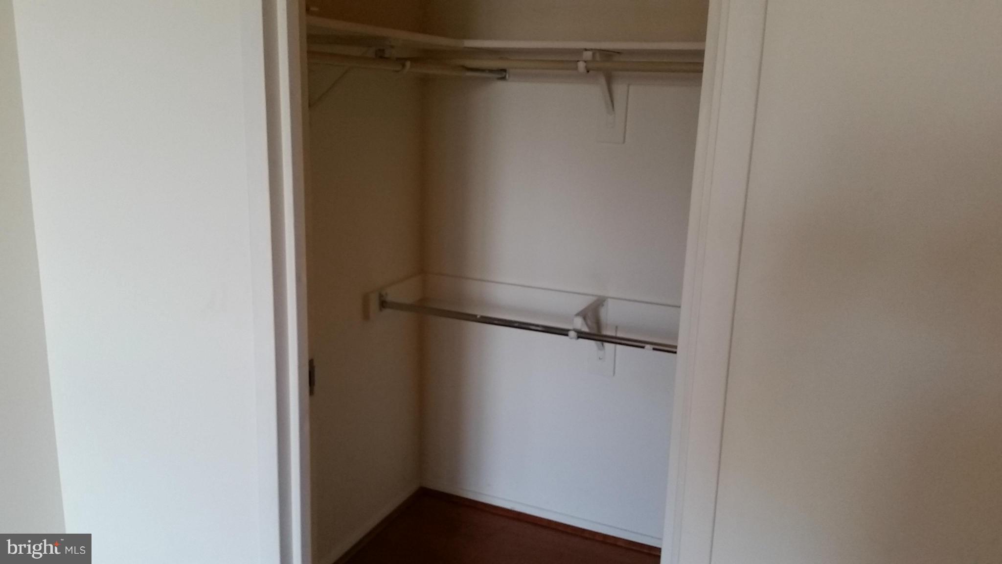 ENCORE OF MCLEAN - Residential Lease