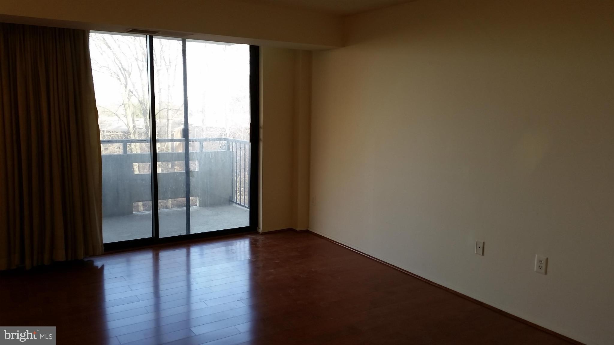 ENCORE OF MCLEAN - Residential Lease