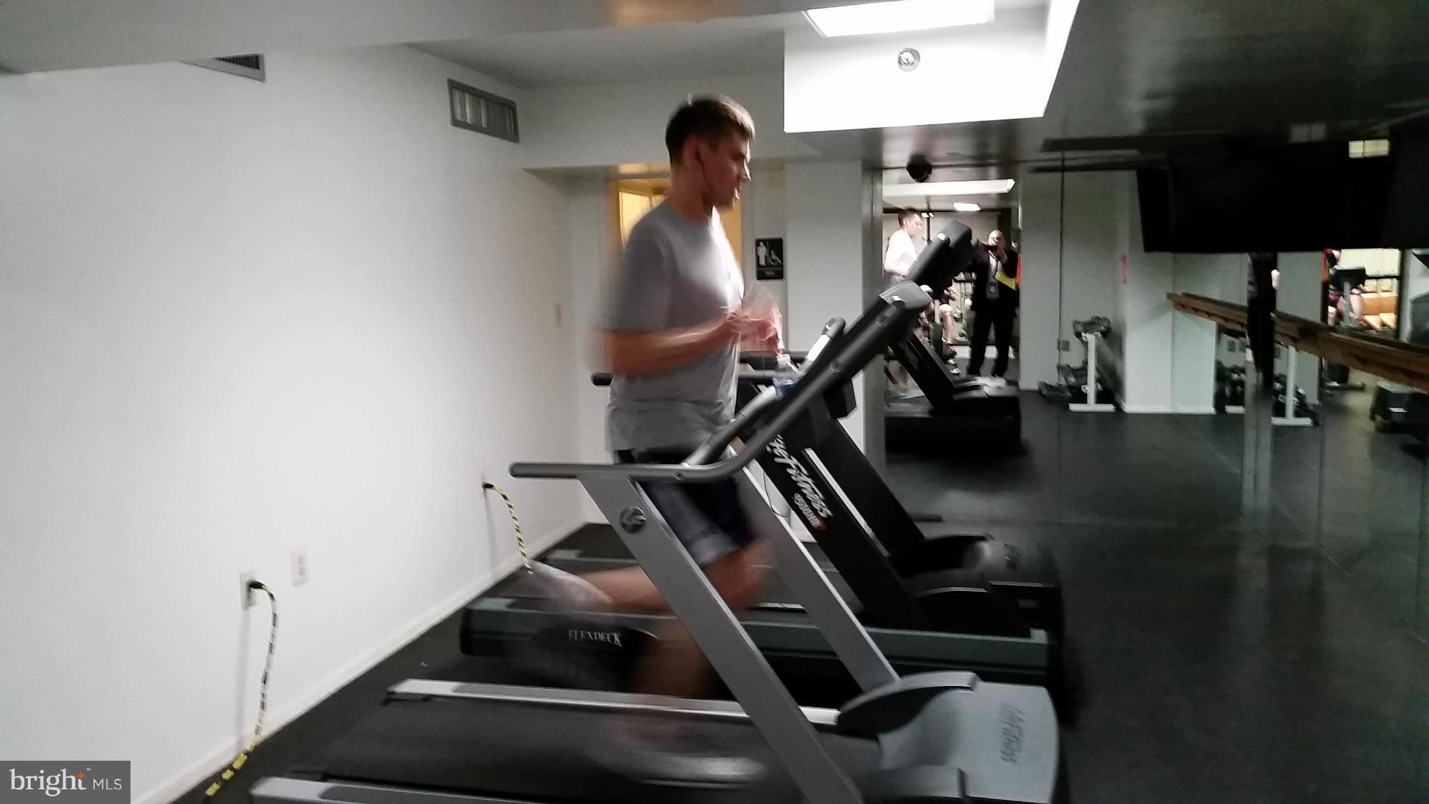 ENCORE OF MCLEAN - Residential Lease