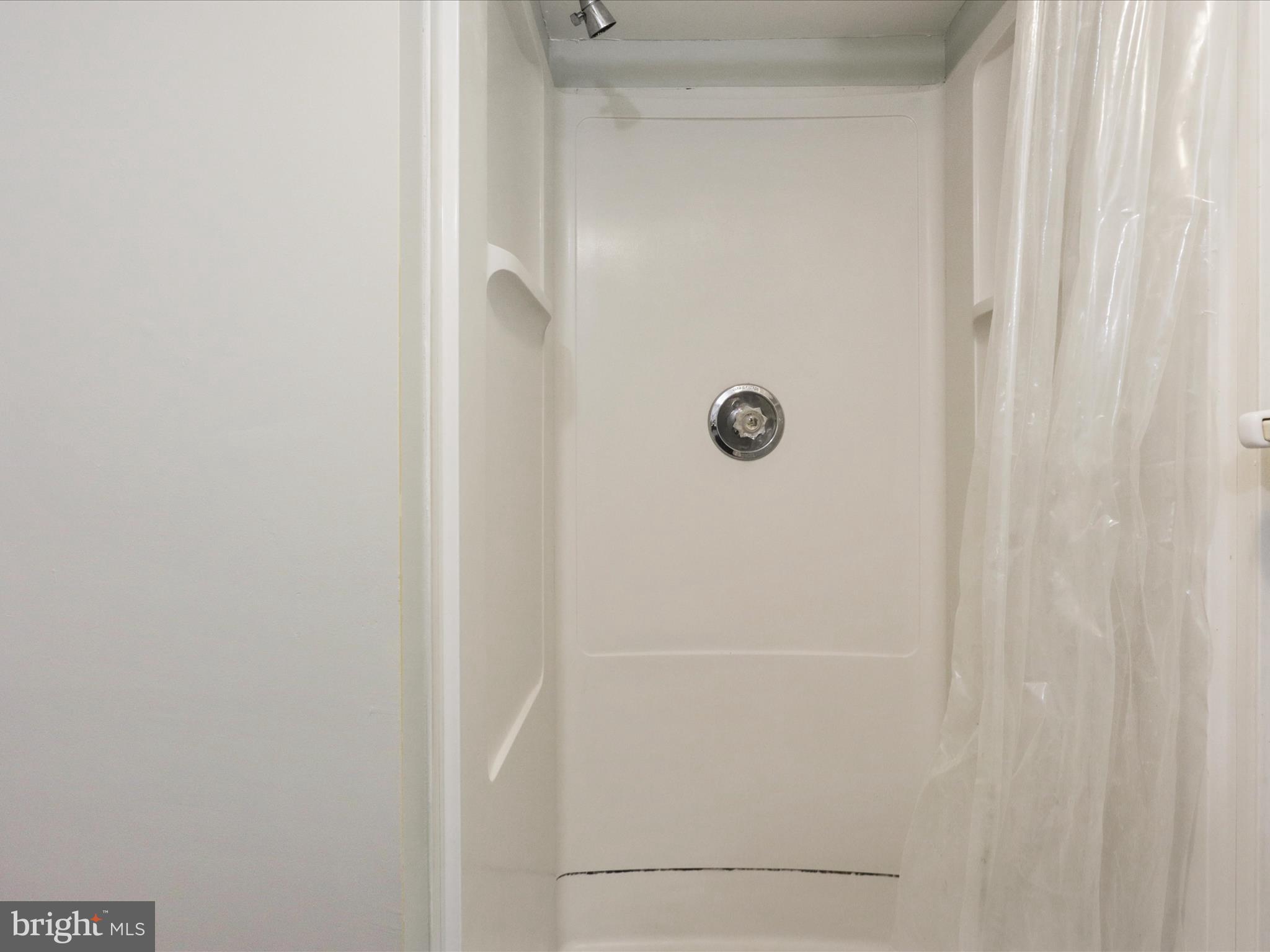 OAKLAND TERRACE - Residential