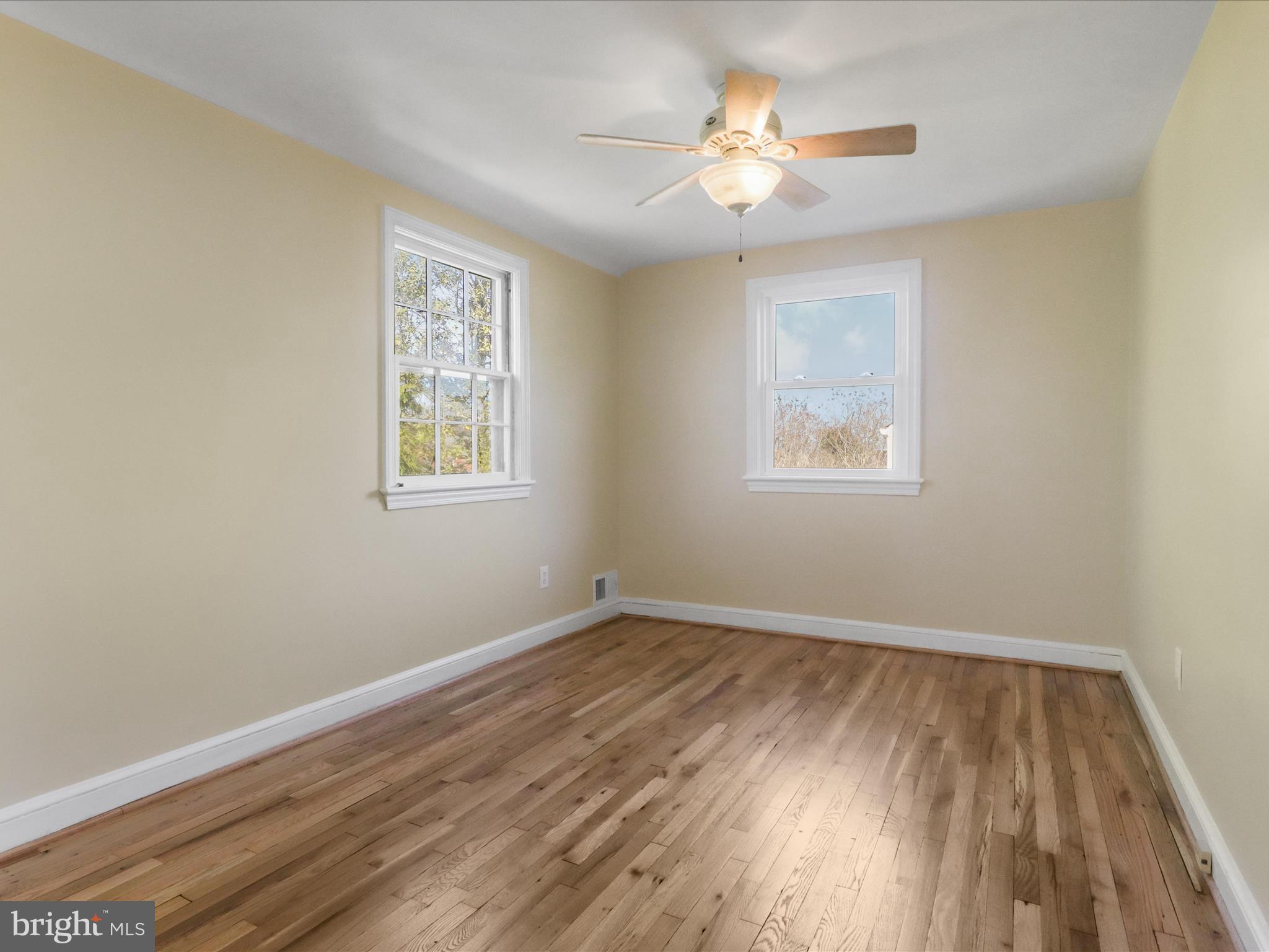 OAKLAND TERRACE - Residential