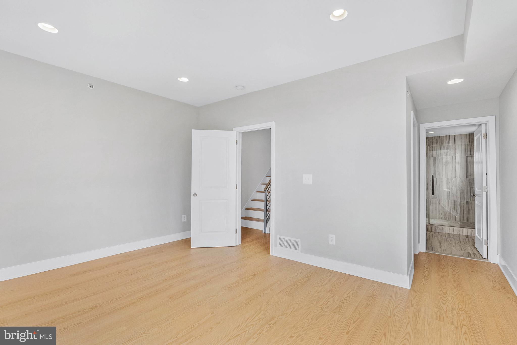 OLDE KENSINGTON - Residential